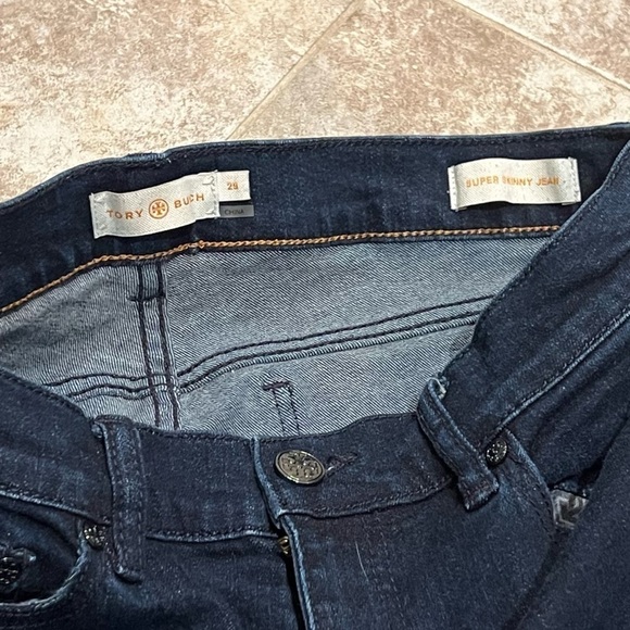 Tory Burch Super Skinny Dark Wash Jeans Mid Rise Denim Size 29 stretchy pockets - Picture 6 of 11